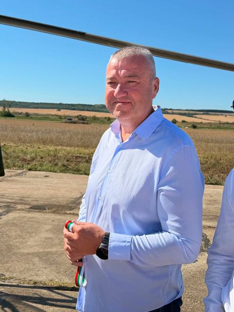Ново небе за Узунджово